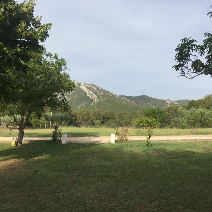 Sur Les Pas De Pagnol Bed and Breakfast Aubagne Εξωτερικό φωτογραφία