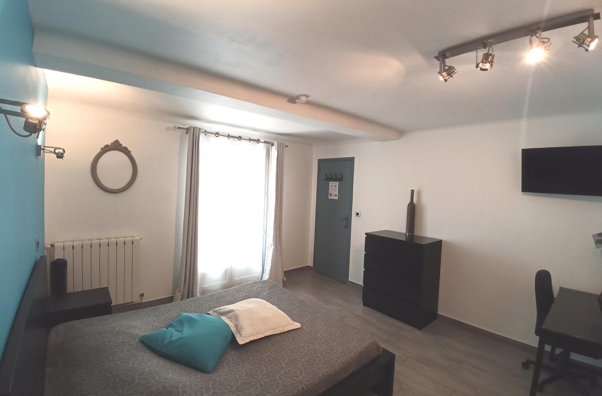Sur Les Pas De Pagnol Bed and Breakfast Aubagne Δωμάτιο φωτογραφία
